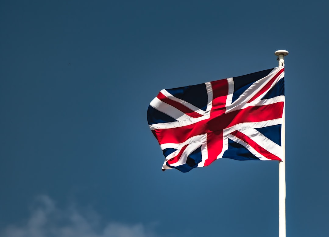 英国脱欧十周年：年轻一代渴望重返欧盟怀抱
