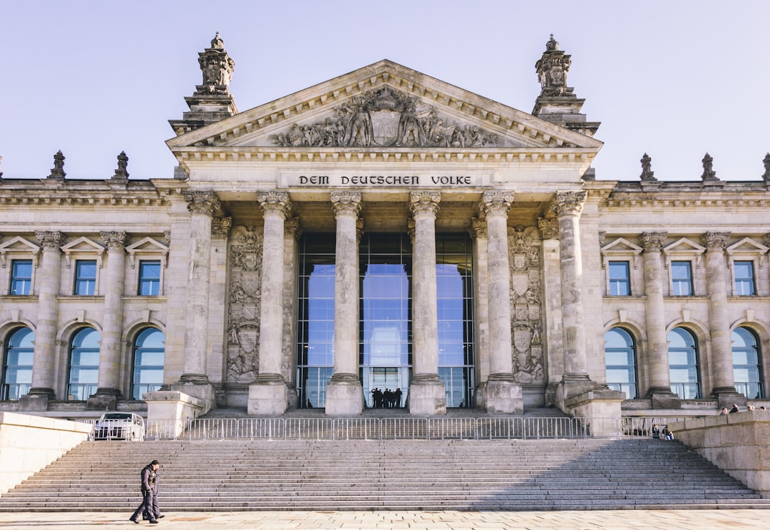 🇩🇪 德国联邦议院取消AfD议员豁免权，司法调查启动